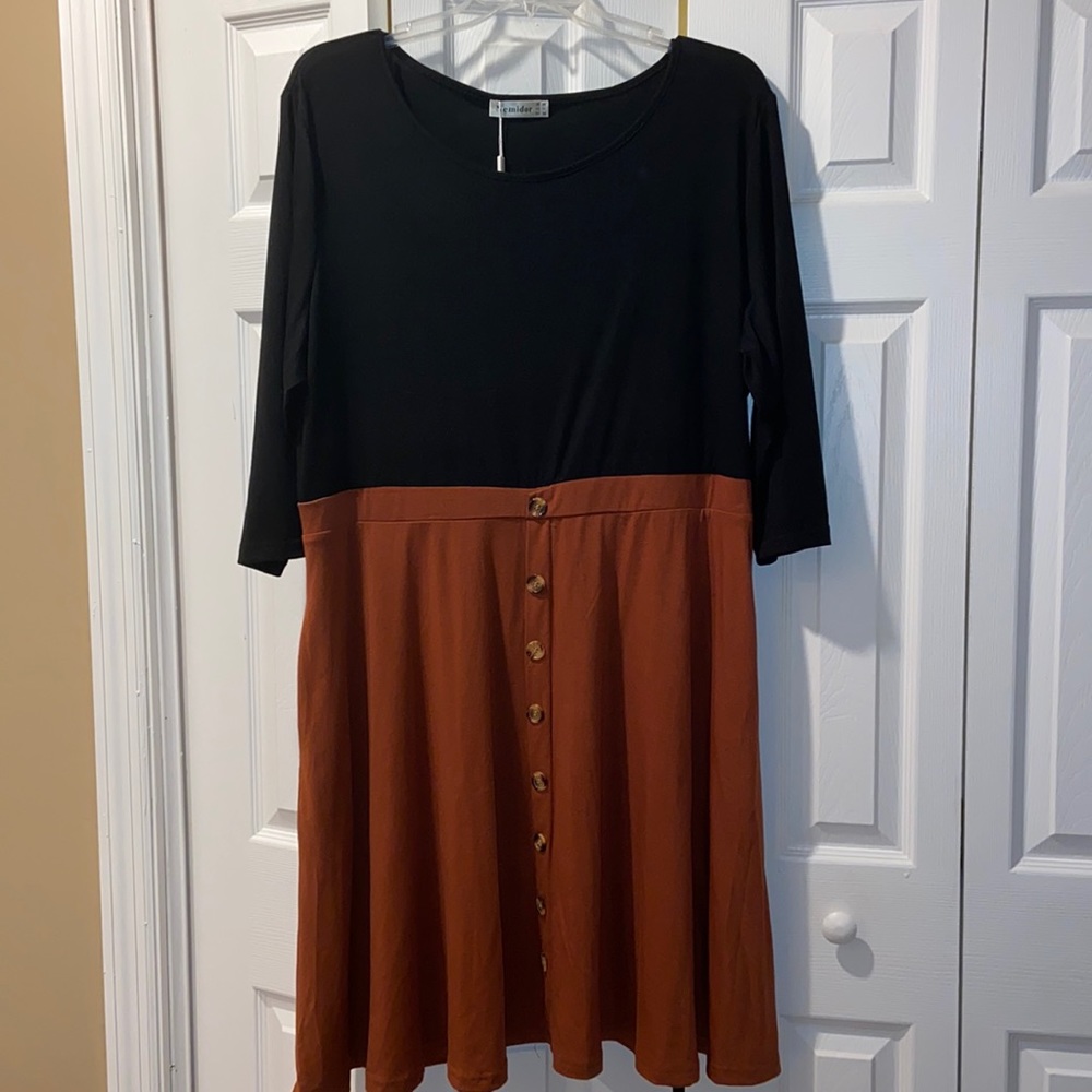 Midi dress with pockets